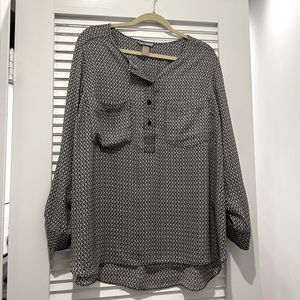 H&M Long Sleeve Black and White Patterned Blouse 20